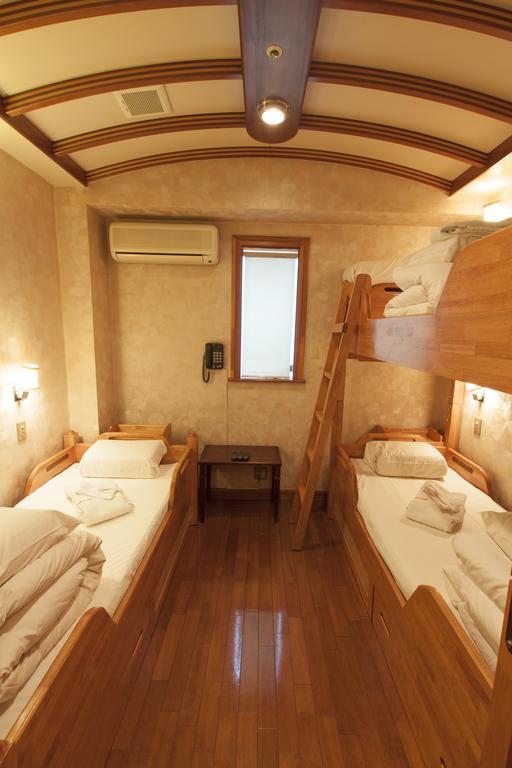 Capsule Inn Osaka Zewnętrze zdjęcie