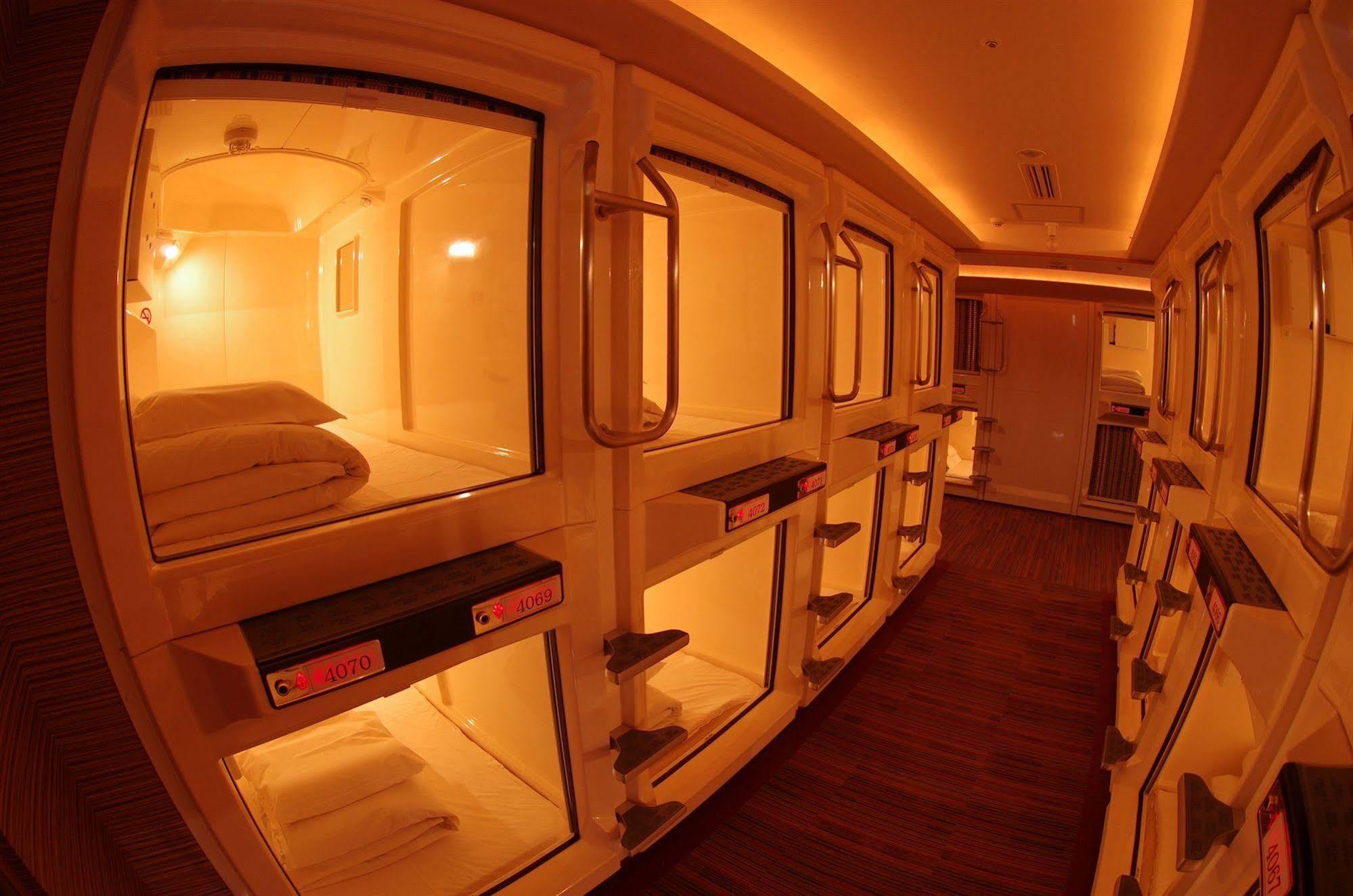 Capsule Inn Osaka Zewnętrze zdjęcie